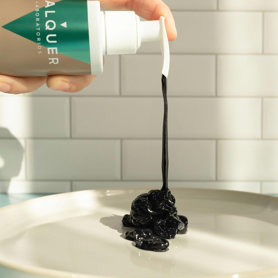 V?quer Professional Power Color Mask Dyed Hair Vegan and Sulfate (Black Hair) Hair Colour Enhancer - 275ml
