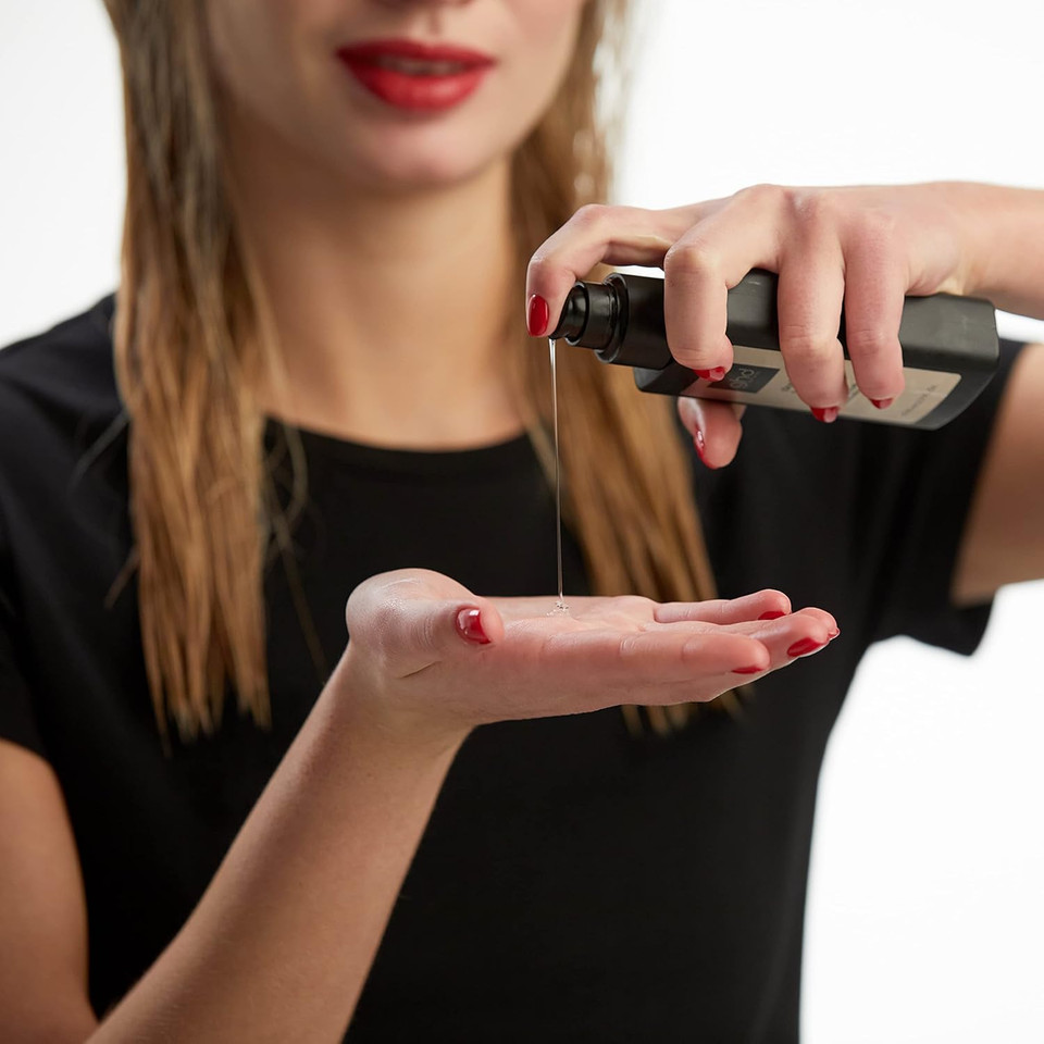 ghd Sleek Talker - Wet To Sleek Styling Oil, Smoothing and Softening Hair Oil With Heat Protection, Formulated with Nourishing Argan Oil, Non-greasy and Lightweight