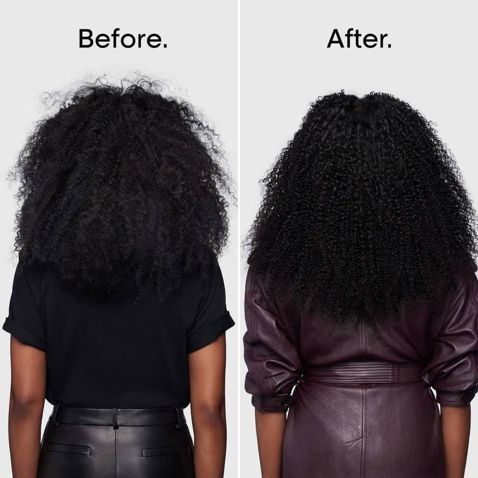 L'Oréal Professionnel Caring Reviving Spray, For Curly & Coily Hair, With Glycerin, Urea H and Hibiscus Seed Extract, Serie Expert Curl Expression, 190 ml L'Oréal Professionnel Caring Reviving Spray, For Curly & Coily Hair, With Glycerin, Urea H and Hibiscus Seed Extract, Serie Expert Curl Expression, 190 ml
