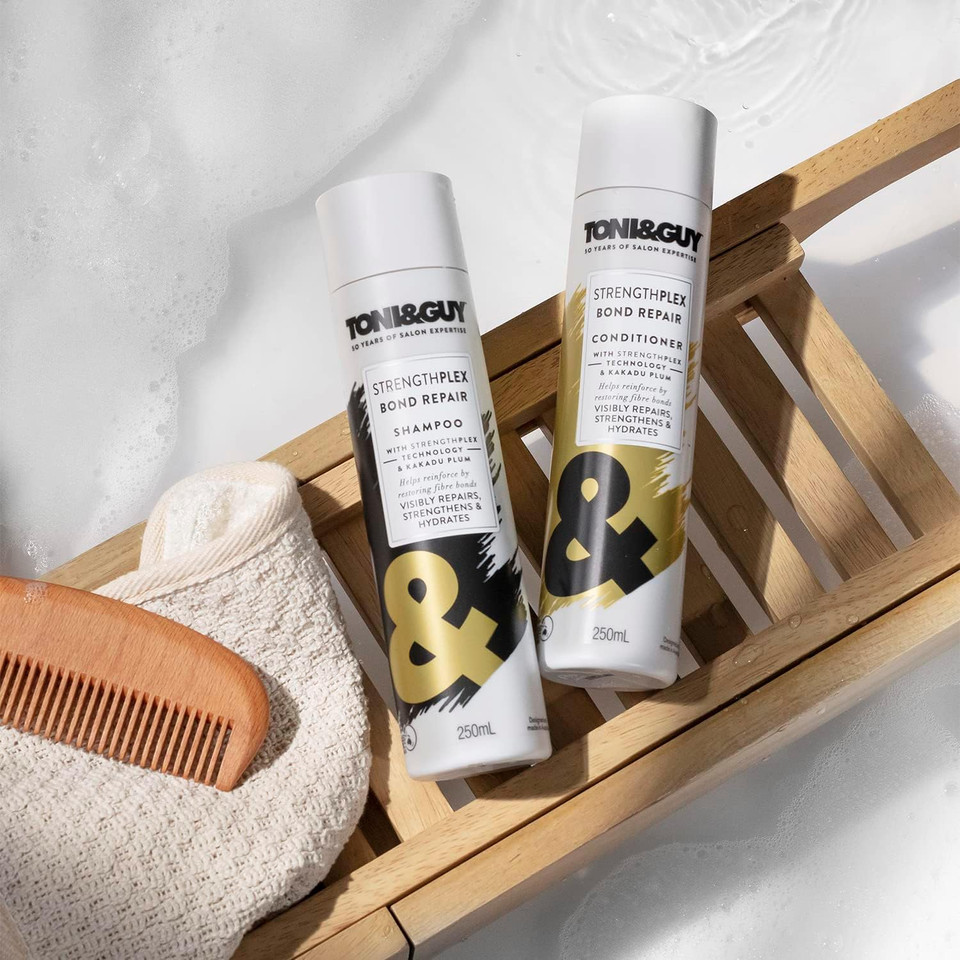 Toni & Guy StrengthPlex Shampoo, 250ml