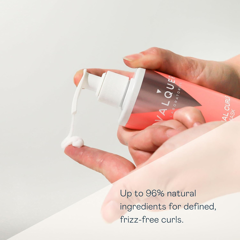 Valquer Special Pack Curls Shampoo 400 ml, Mask 275 ml and Conditioner 300 ml. Treatment of Curly Hair Curly Method Defined Curls. Moisturizes and Softens with Vegetable and Corn Keratin. Vegan