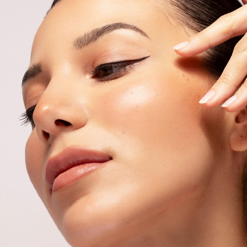 COLORSPORT 24HR Waterproof Liquid Eyeliner Pen | Long-Lasting, Smudge-Proof, Fast-Drying | Vegan & Cruelty-Free | Black, 1ml COLORSPORT 24HR Waterproof Liquid Eyeliner Pen | Long-Lasting, Smudge-Proof, Fast-Drying | Vegan & Cruelty-Free | Black, 1ml