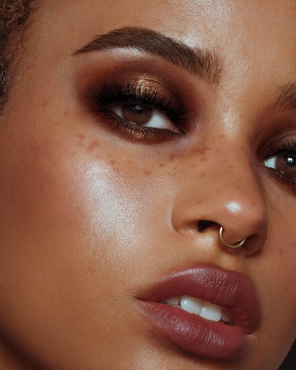 Sleek MakeUP i-Divine Eyeshadow Palette, 12 Shades in a Mix of Matte, Shimmer, Foil and Due-Chrome, Blendable and Highly Pigmented, Royal Flush