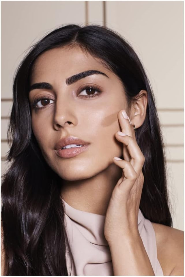 Max Factor Miracle Second Skin Hydrating Foundation, Golden Medium - 30 ml