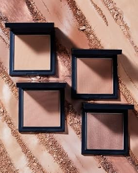 Sleek MakeUP Face Form Bronzer, Superfine Pigments for a Buildable Sunkissed Glow, Literally (Light) 9.4g