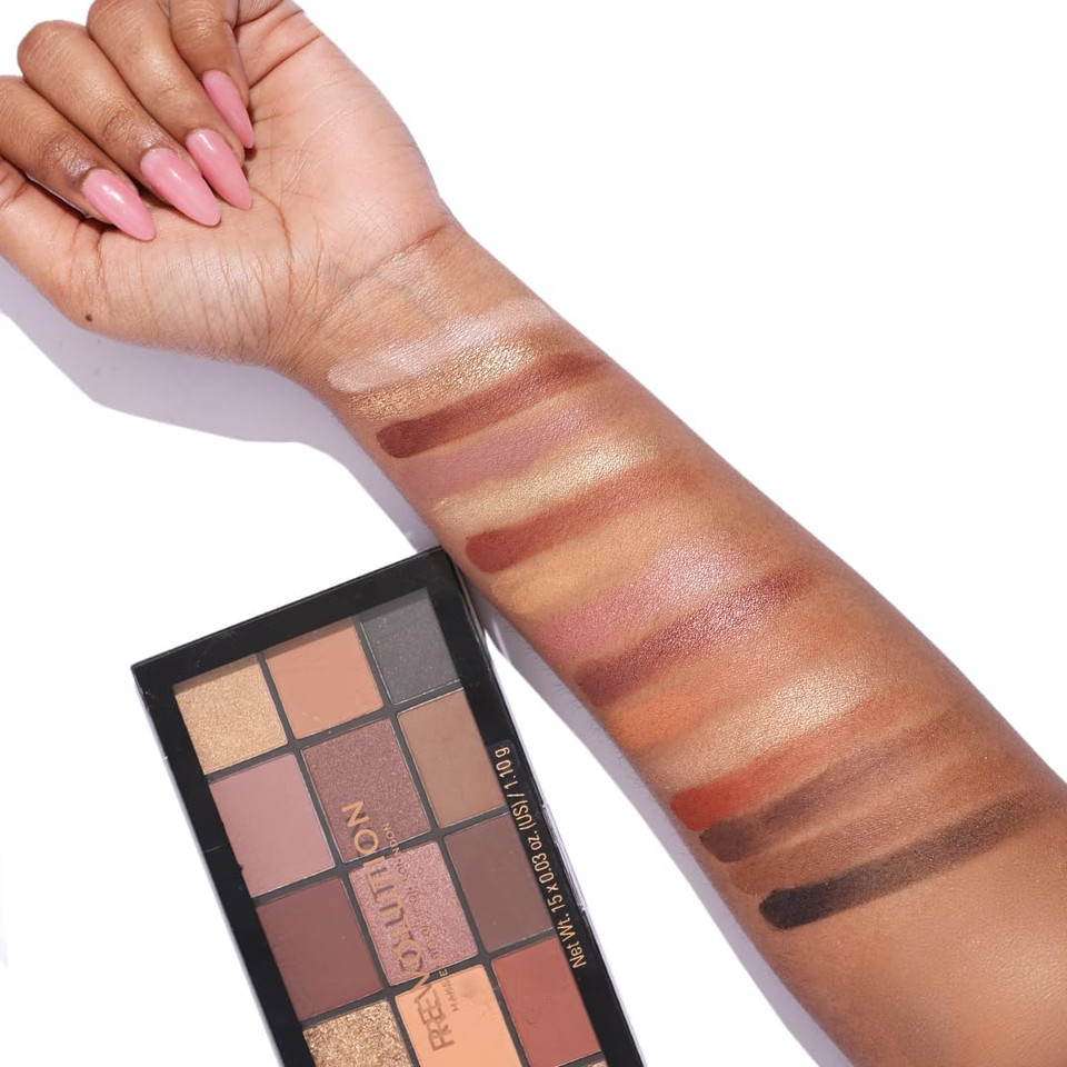 Revolution Beauty London Reloaded Eyeshadow Palette, Highly Pigmented, 15 Shades, Matte and Shimmer Finishes, Seduction, 16.5g