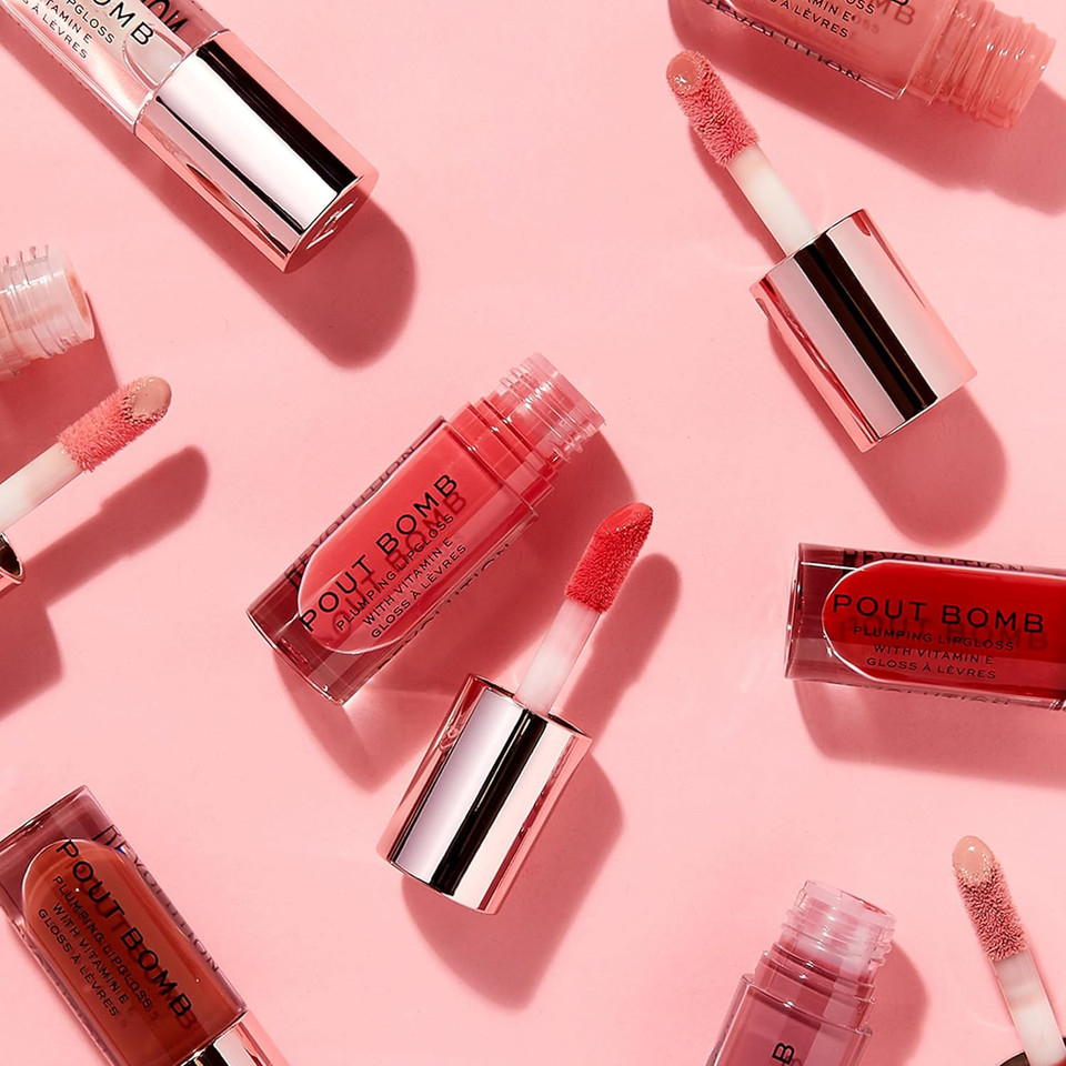 Revolution Beauty All About The Pout Gift Set, Makeup Gift Set, Shimmer Bomb & Pout Bomb Plumping & Nourishing Gloss Duo, Vegan & Cruelty-Free