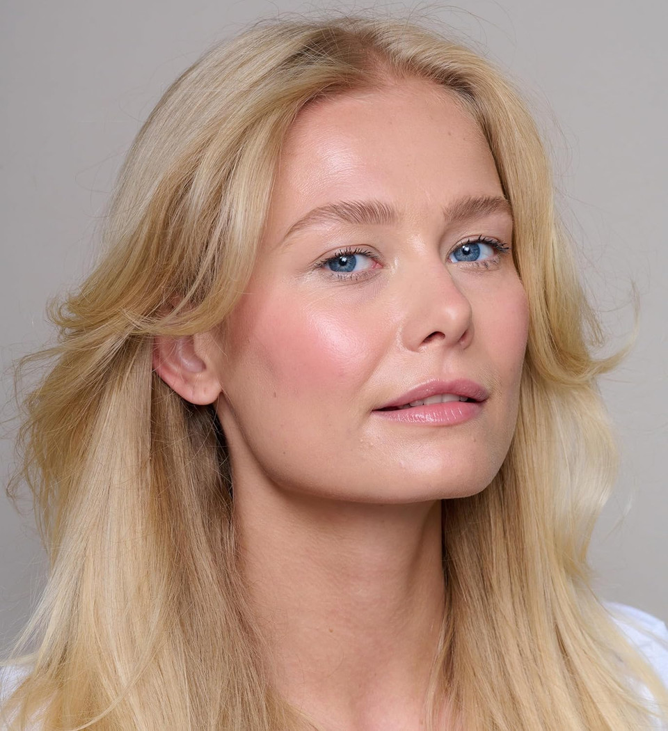 Mii Cosmetics Cheek Veil Liquid Blush | Weightless Liquid Blusher for Cheeks | Brightens with a Natural, Healthy Glow | Buildable & Blendable Makeup Blush | Peach Brown | Glow Up | 7ml Mii Cosmetics Cheek Veil Liquid Blush | Weightless Liquid Blusher for Cheeks | Brightens with a Natural, Healthy Glow | Buildable & Blendable Makeup Blush | Peach Brown | Glow Up | 7ml