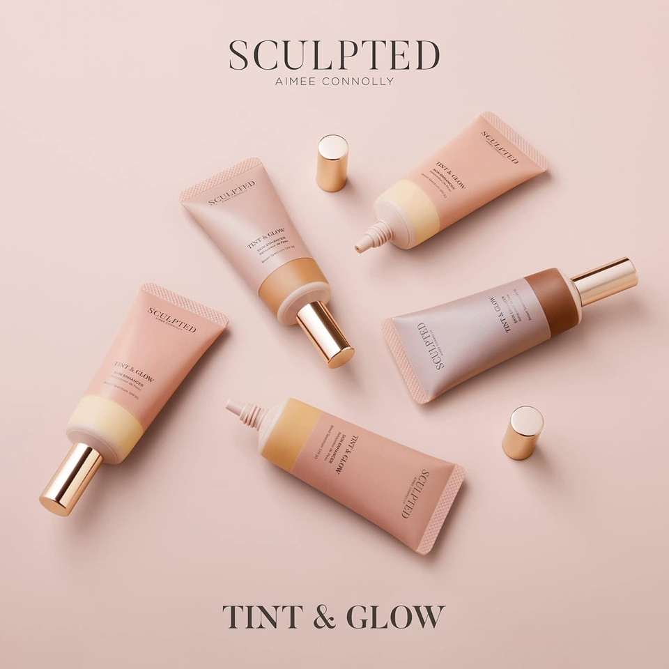 Tint & Glow Hydrating Moisturising Skin Enhancer from Sculpted by Aimee (Deep Tan 8.0)  45ml Cruelty-Free Moisturising & Tinted Skin Booster with SPF 30 and Blue Light Protection