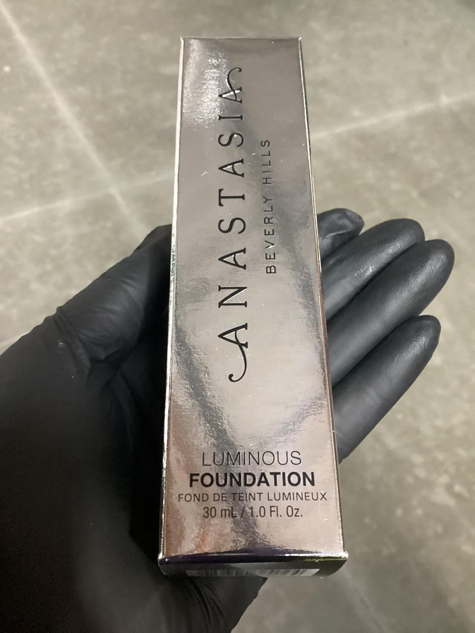 Anastasia Beverly Hills - Luminous Foundation - 230N