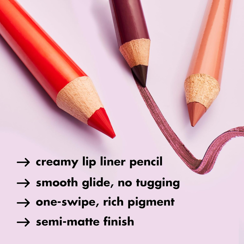 e.l.f. Cream Glide Lip Liner, Highly Pigmented Pencil for Shaping & Sculpting Lips, Semi-Matte Finish, Vegan & Cruelty-Free, Cinnamatic