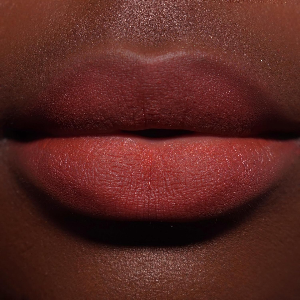 Revolution, Air Blur Matte Liquid Lipstick, Long-Lasting Lip Colour, Face Makeup, Vegan & Cruelty-Free, Dreamy Red, 3.5ml Revolution, Air Blur Matte Liquid Lipstick, Long-Lasting Lip Colour, Face Makeup, Vegan & Cruelty-Free, Dreamy Red, 3.5ml