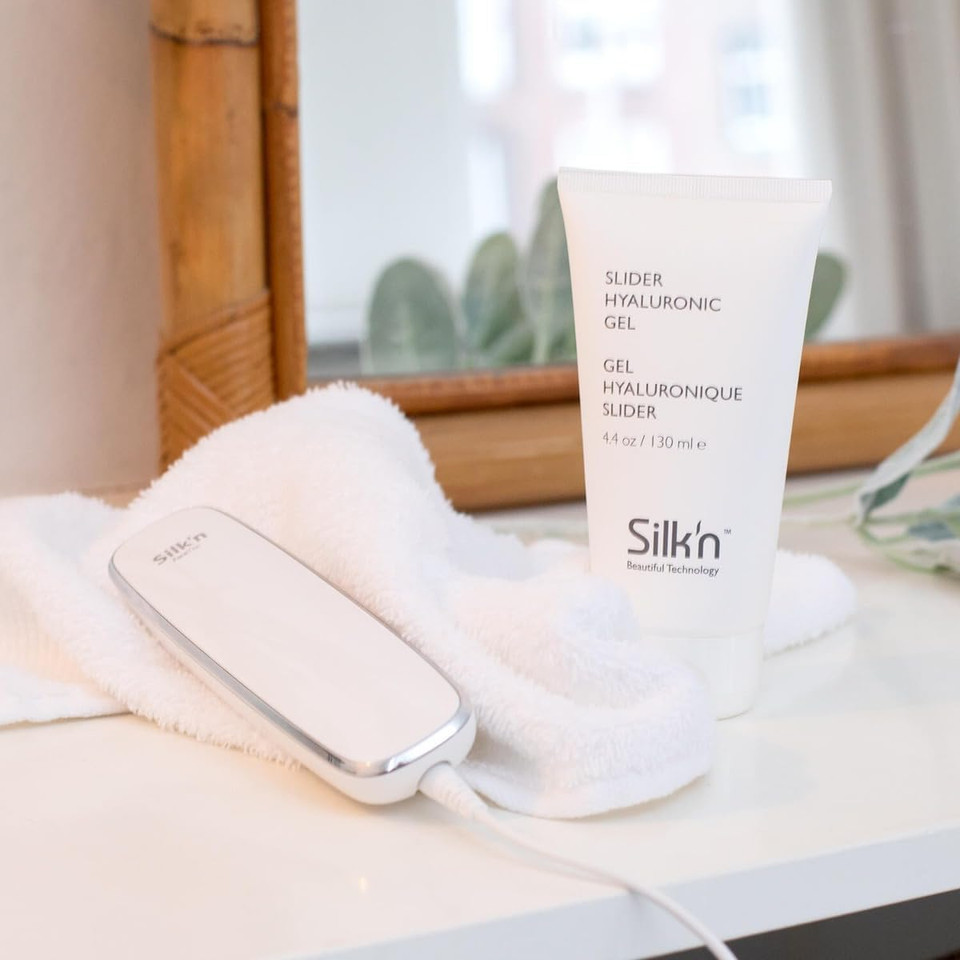 Silk'n FaceTite I Anti-ageing device with serum I Wrinkle reduction and skin smoothing I Homecare device I White