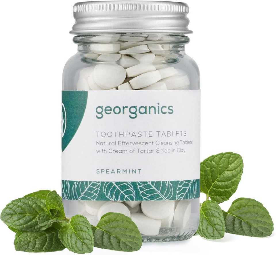 Georganics Mineral Toothtablets - Spearmint Natural Toothpaste Tablets - Cleansing & Plaque-Reducing - SLS, Glycerine & Fluoride Free - Certified Cosmos Natural, Vegan & Cruelty Free - 120 Tablets