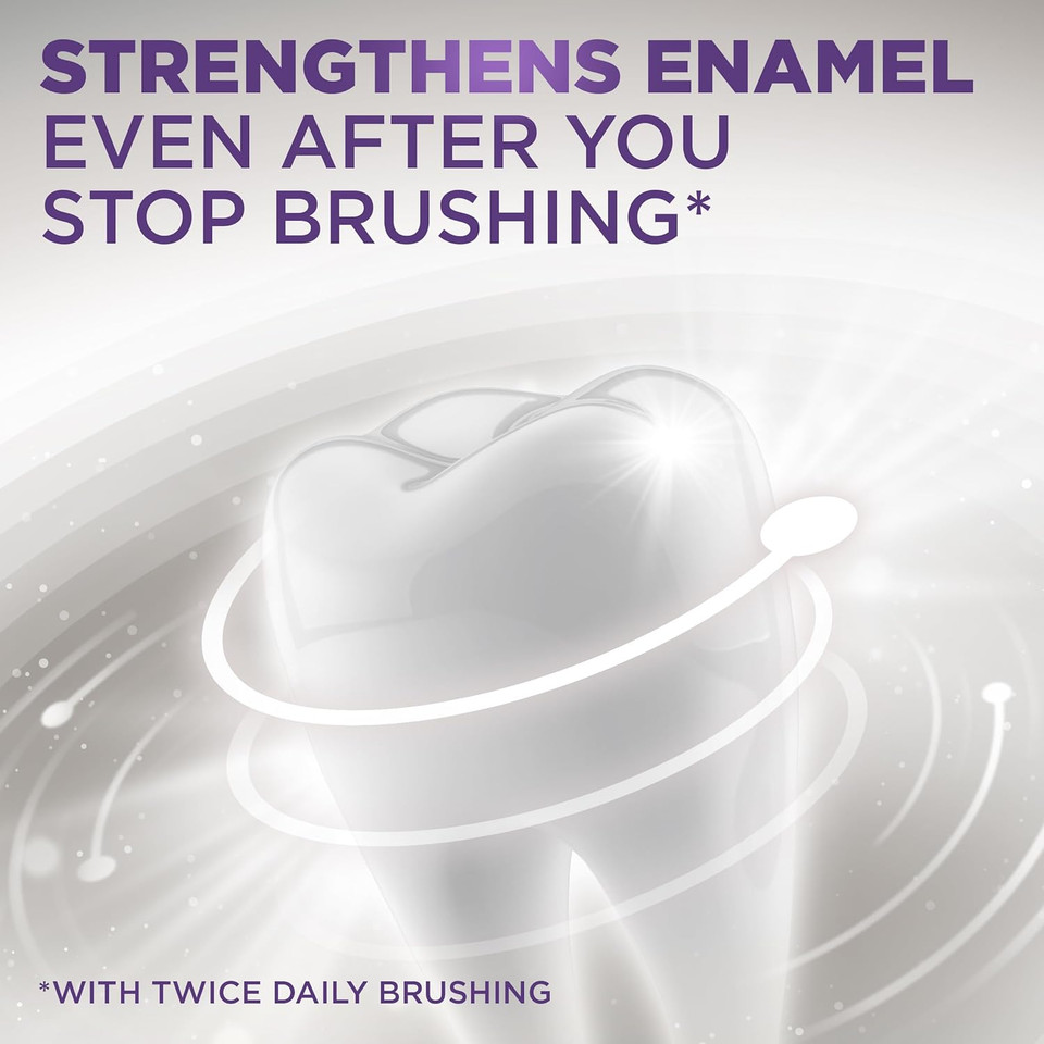 Aquafresh Complete Care Whitening Toothpaste, Helps Restore Your Teeths Natural Whiteness, Actively Deep Cleans and Freshens Whole Mouth, 100ml