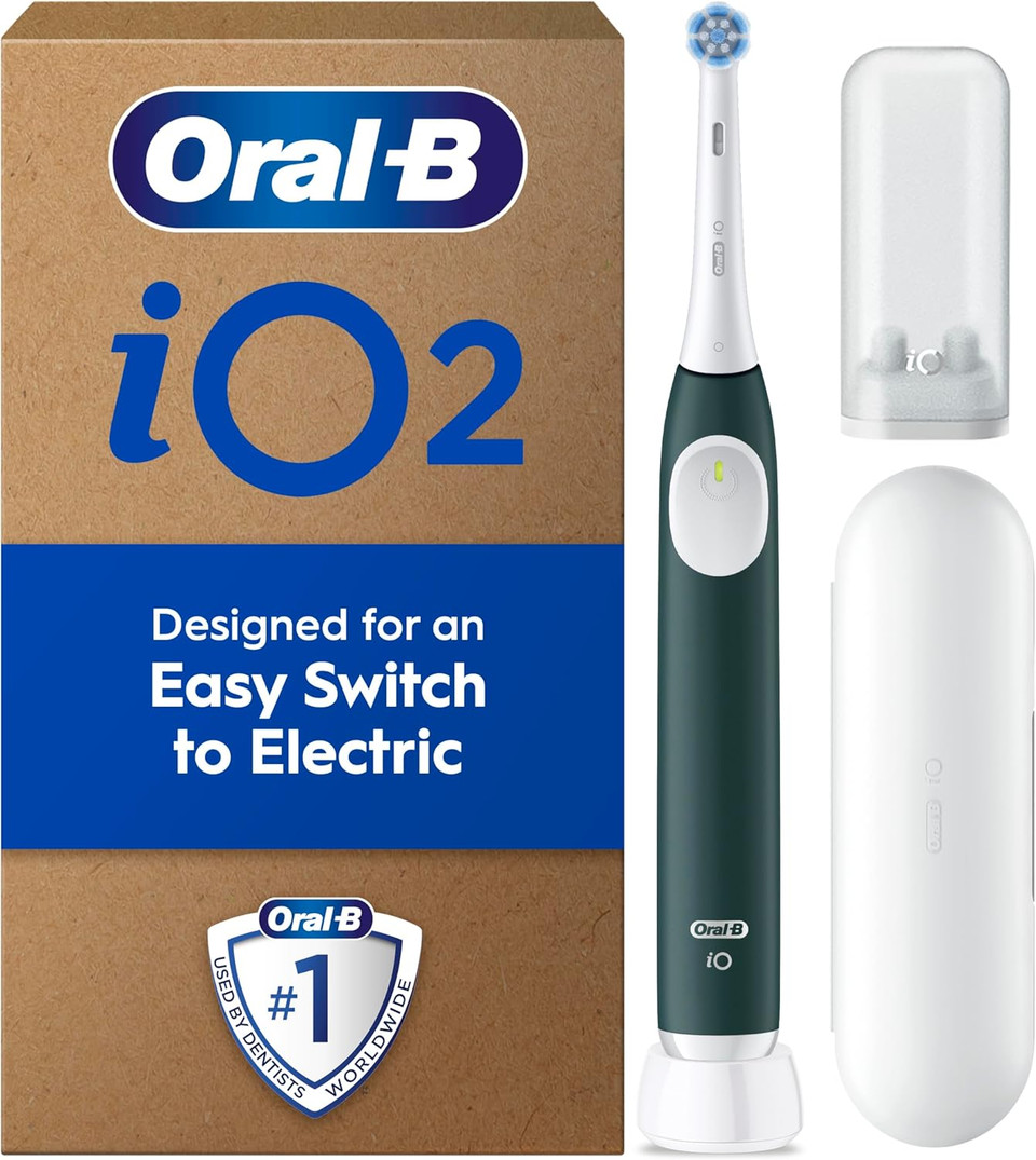 Oral-B Pro 3 Electric Toothbrush For Adults, 1 Cross Action Toothbrush Head & Mondrian Travel Case, 3 Modes with Teeth Whitening, 2 Pin UK Plug, 3500
