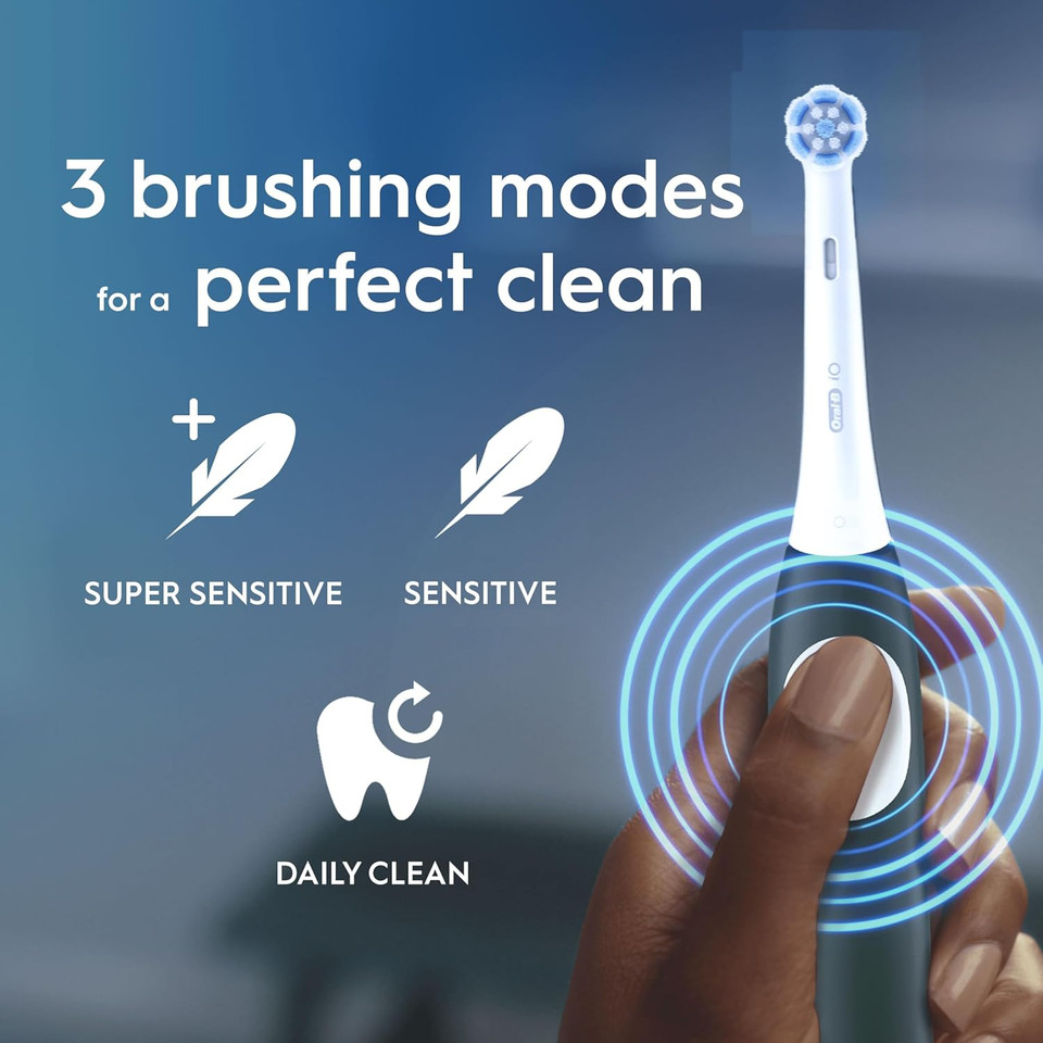 Oral-B Pro 3 Electric Toothbrush For Adults, 1 Cross Action Toothbrush Head & Mondrian Travel Case, 3 Modes with Teeth Whitening, 2 Pin UK Plug, 3500