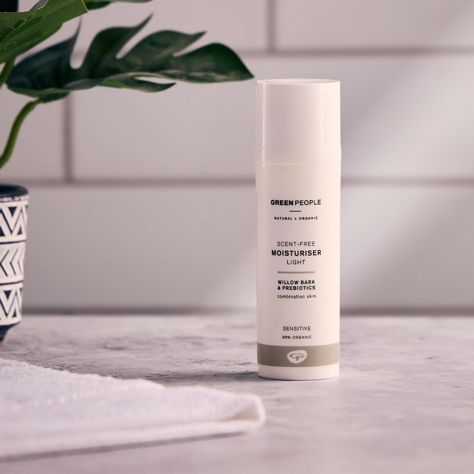 Green People Scent Free Light Moisturiser - Suitable for Sensitive Skin - Organic, Cruelty Free & Vegan, 50ml