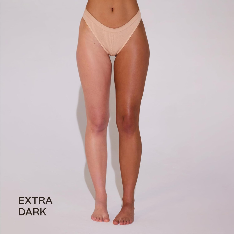 Filter by Molly-Mae Tanning Mousse | Medium Shade | Fast Drying Self Tan Mousse, for a Sunkissed, Golden Glow | Streak Free Fake Tan | Moisturising Foam | Fast Developing | 200ml