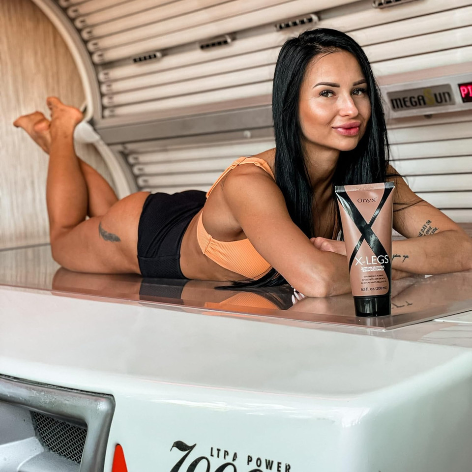 Onyx X-Legs Sunbed Cream | Dark Bronzing Formula for Womens Legs | Streak-Free Indoor & Outdoor Tan | Hair Growth Inhibitor & Anti-Cellulite Effect | Ultra-Smooth & Long-Lasting Leg Bronzer