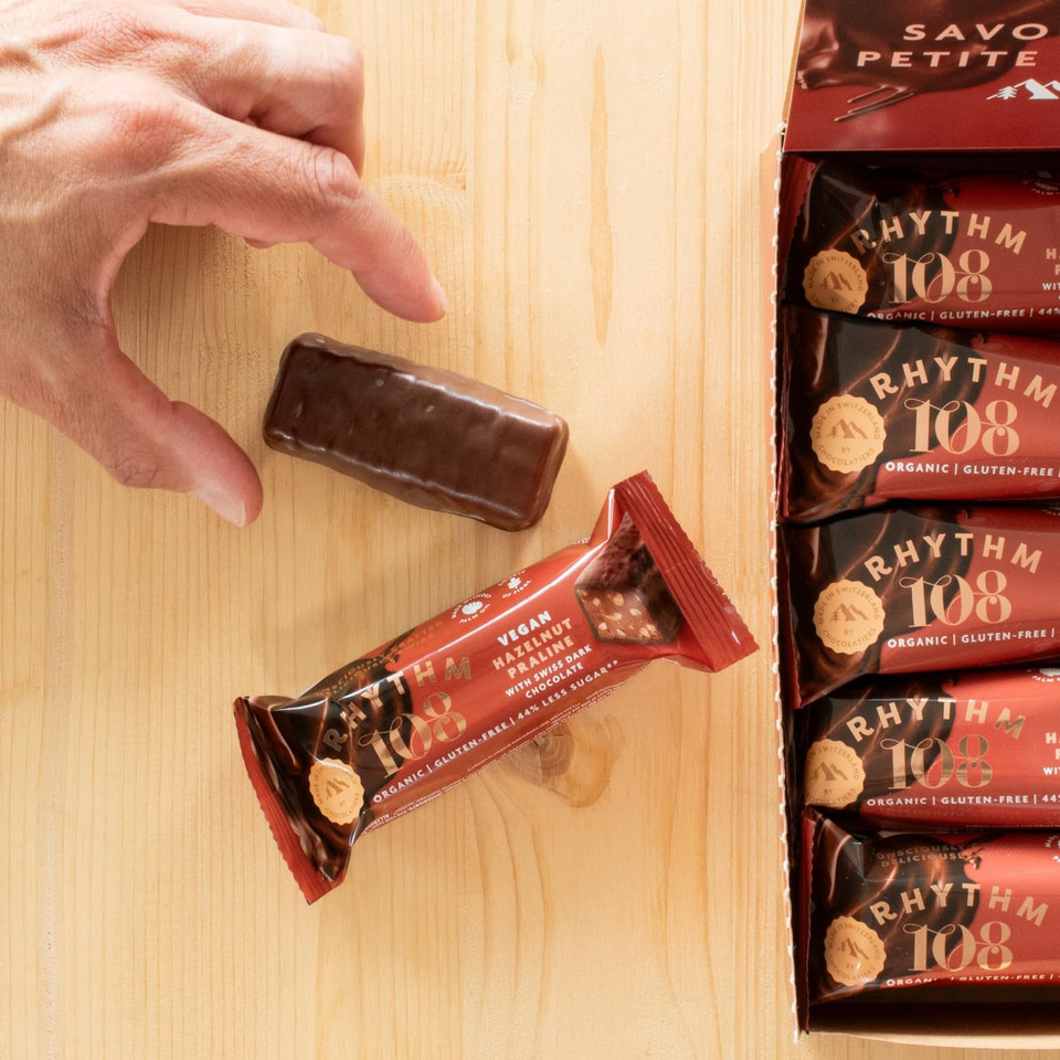 Rhythm 108 Swiss Vegan Hazelnut Praline Bar with Dark Chocolate 15 x 33g