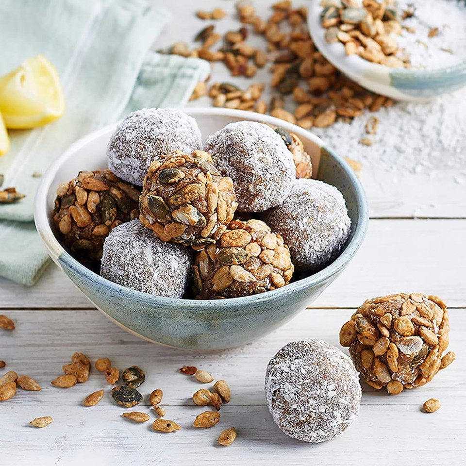 Munchy Seeds Just Add Savoury Sprinkles Snack - Spicy Peri Peri, 125g, Sunflower Seeds, Pumpkin Seeds and Watermelon Seed Mix with Grains, Spice, & Birds Eye Chilli, Vegan, Protein & Fibre Munchy Seeds Just Add Savoury Sprinkles Snack - Spicy Peri Peri, 125g, Sunflower Seeds, Pumpkin Seeds and Watermelon Seed Mix with Grains, Spice, & Birds Eye Chilli, Vegan, Protein & Fibre