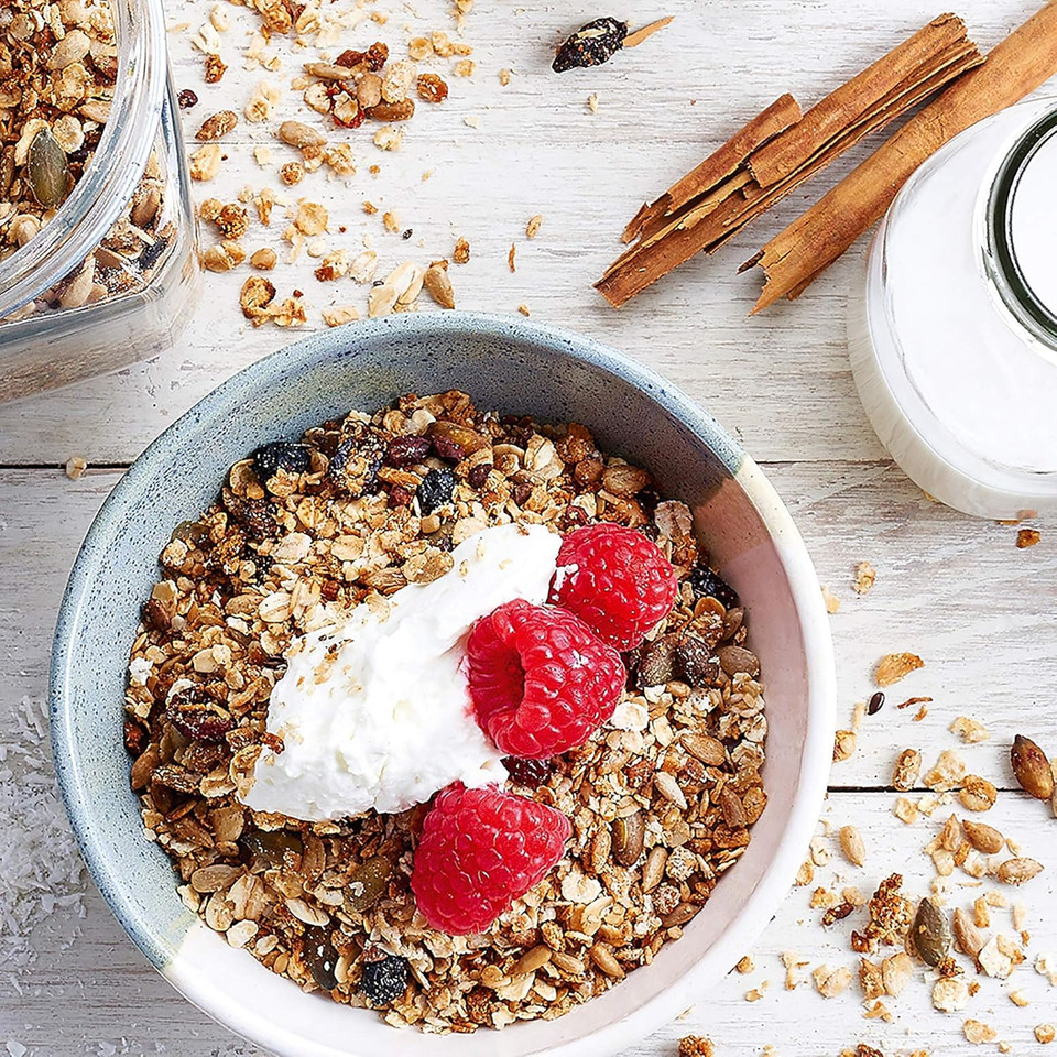 Munchy Seeds Warm Cinnamon, Sunflower, Pumpkin, Protein Snack, Plant-Based Fibre & Vitamin E,Sweet & Delicious To Eat,Vegan Snacks For Kids,Add to Cereal, Porridge or Yoghurt - 450g Mega Pack