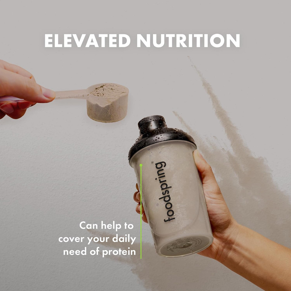 foodspring Whey Protein Powder Vanilla  with 23g Protein for Muscle Building, Perfect Solubility, from Pasture Milk, Rich in BCAAs & EAAs - New Formula (750 g)