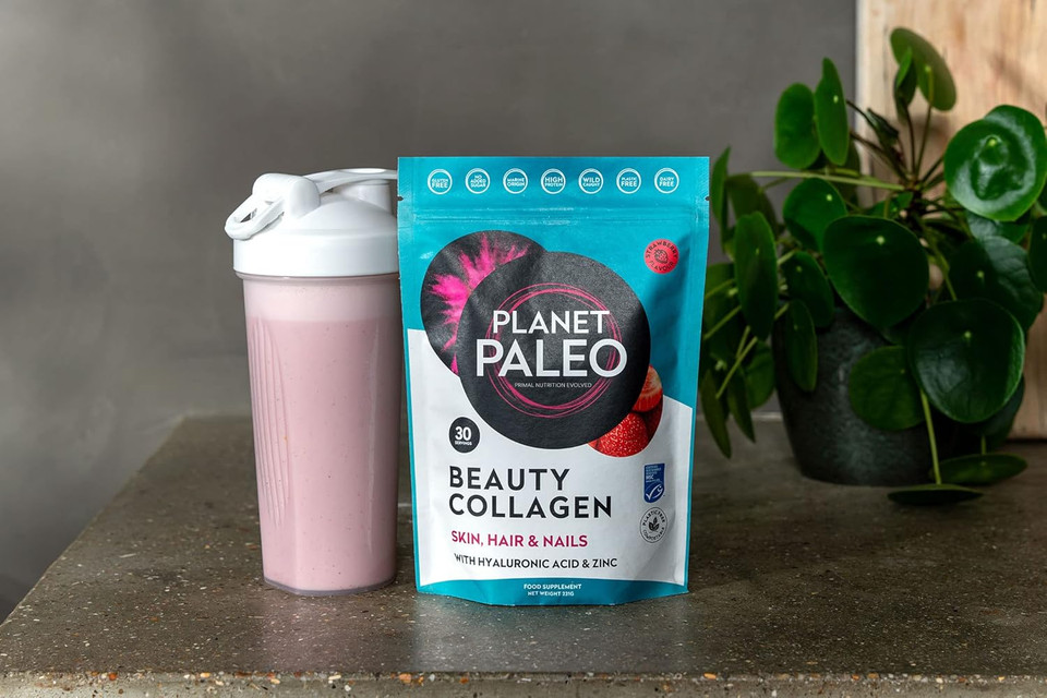 Beauty Marine Collagen Powder - Nourishes Hair, Skin & Nails, Bone & Joint Support, Easy to Mix (Strawberry, 231g)