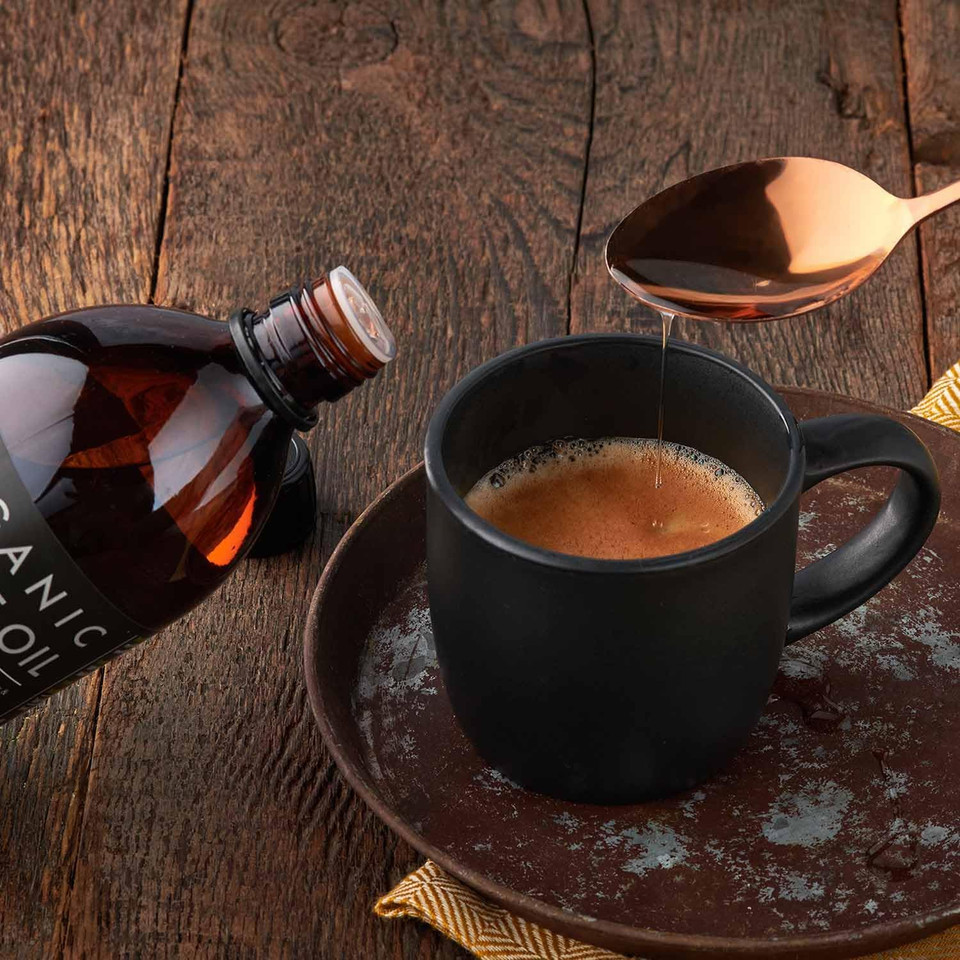 KIKI Health - Organic C8 MCT Oil - 100% Pure, Non-GMO, Cold-Pressed - Boosts Ketones & Metabolism - Supports Ketosis, Energy, Mental Clarity & Focus - Unflavoured & Odorless - 500ml