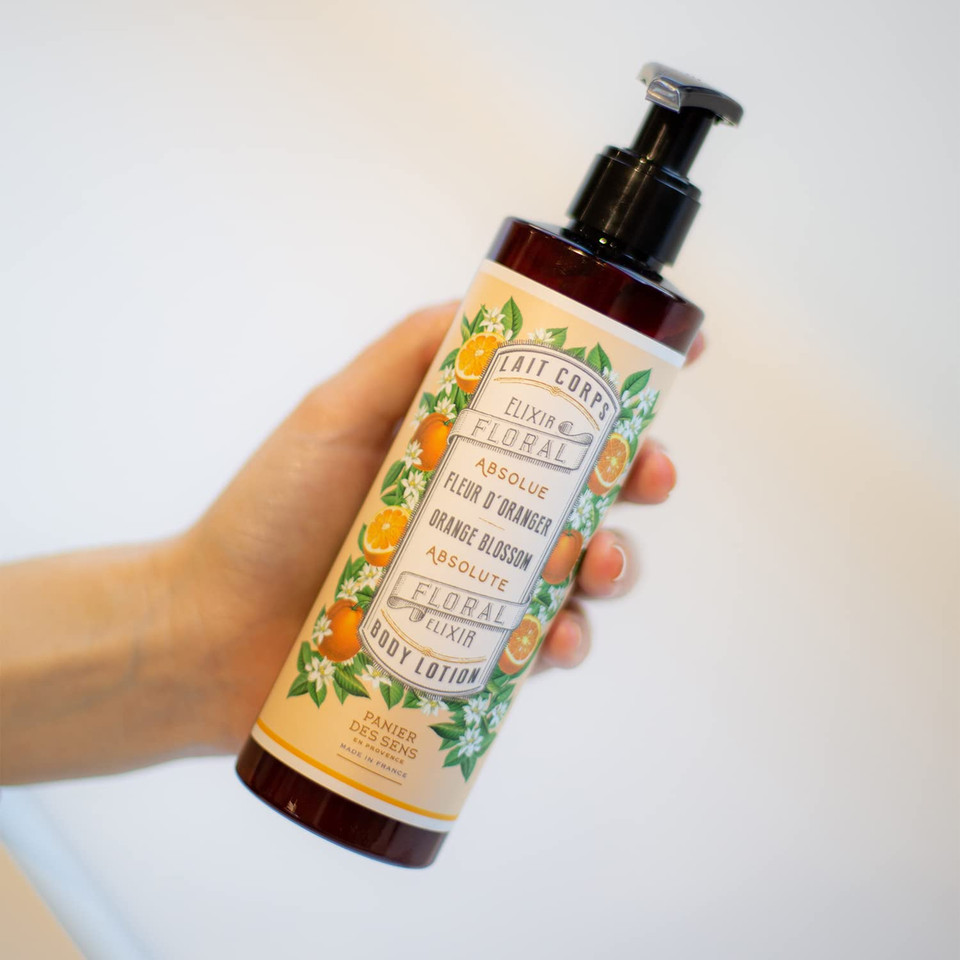 Panier Des Sens  Verbena Hand & Body Lotion For Dry Skin - Hydrating Body Cream For Women - Nourishing Fluid Body Moisturizer Shea Butter & Olive Oil - 97% Natural Ingredients Body Care - 8.45 Floz