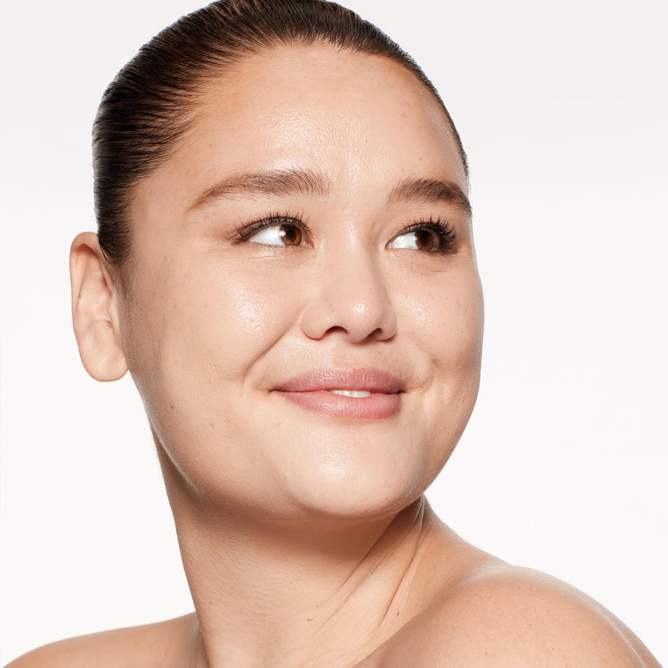 Shiseido Revitalessence Skin Glow Foundation Spf 30 - Buildable, Medium Coverage - 24-Hr Hydration & 12-Hr Wear - Transfer, Crease & Fade Resistant - Non-Comedogenic - All Skin Typessand - 250