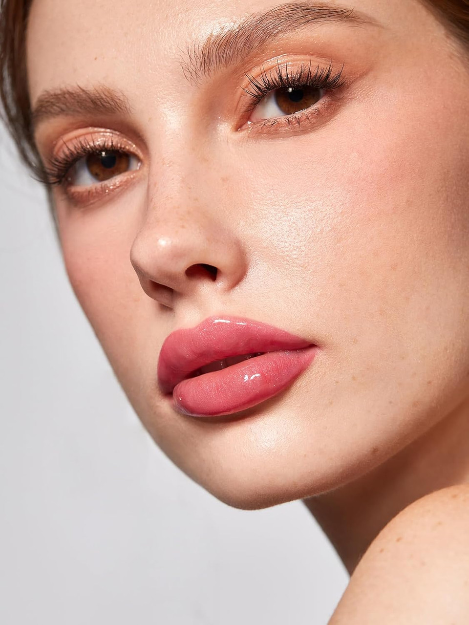 Sheglam Power Bouquet Lip Gloss Shiny Tinted Moisturizing Plumping Non-Sticky Lip Oil Repairing Camelia Extract Lip Care-Tan-Tilizing