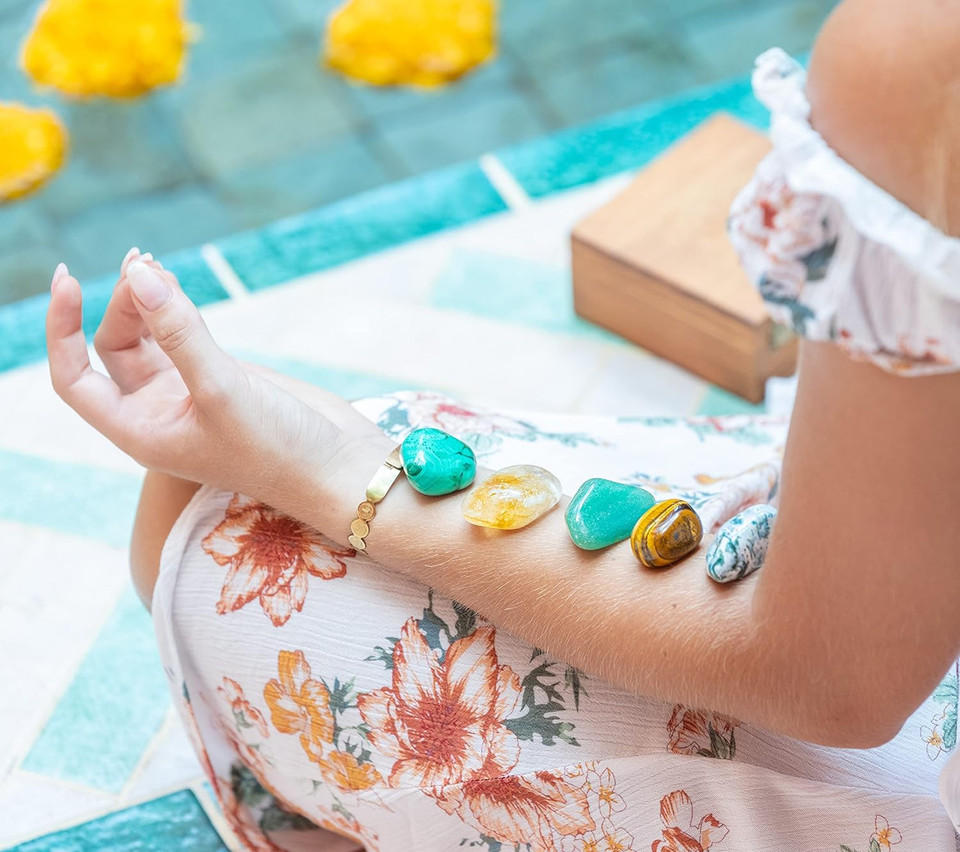 Crystalya Large Premium Crystals And Healing Stones In Wooden Gift Box + 50Pg Ebook  7 Chakra Tumbled Gemstones, Amethyst Crystal, Rose Quartz, Quartz Crystal Point, And Info Guide, Made In U.S.A