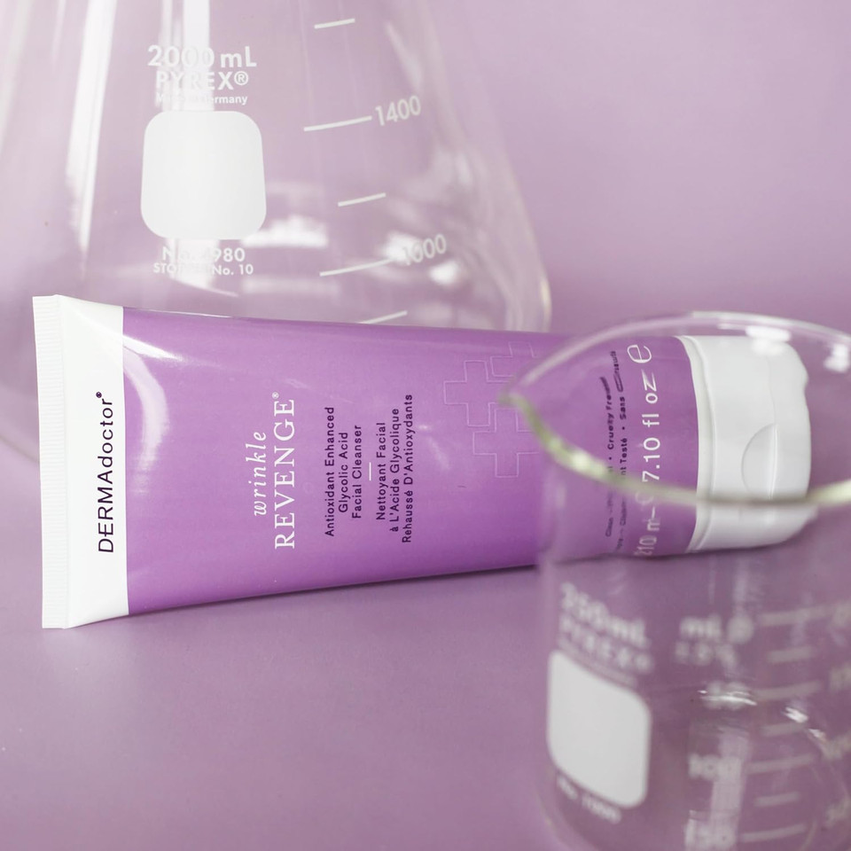 Dermadoctor Antioxidant Enhanced Glycolic Acid Facial Cleanser, Dermatologist Formulated Gentle Cream Exfoliating Fragrance Free Face Wash For Men And Women - 7.10 Oz