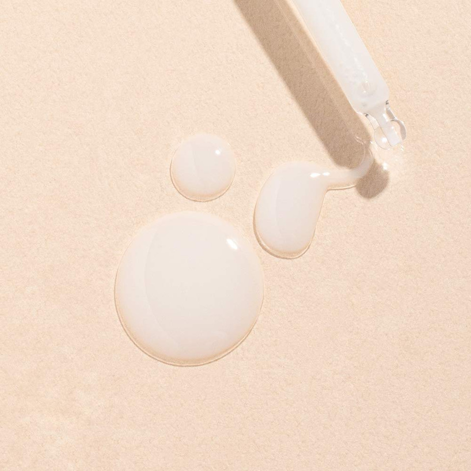 Vely Vely Protein Silk Skin Ampoule  Glowing Hydration Moisturising Hypo-Allergenic Supple Water Glow Skin Silkworm Cocoon Extract Amino Acid Complex Floral Scent (1.18 Fl.Oz. / 35Ml)