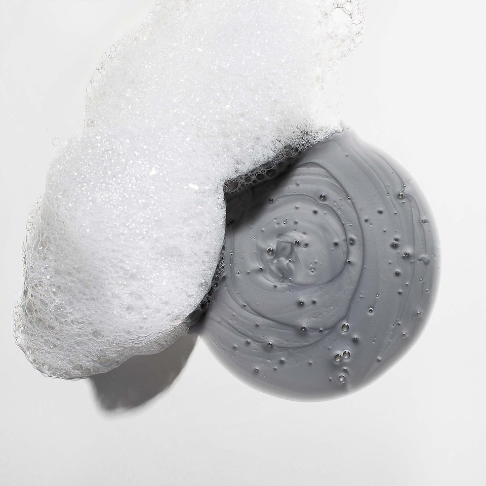 Mizani Moisture Fusion Gentle Clarifying Shampoo - Cleanses Hair To Remove Buildup, With Charcoal, For Curly Hair