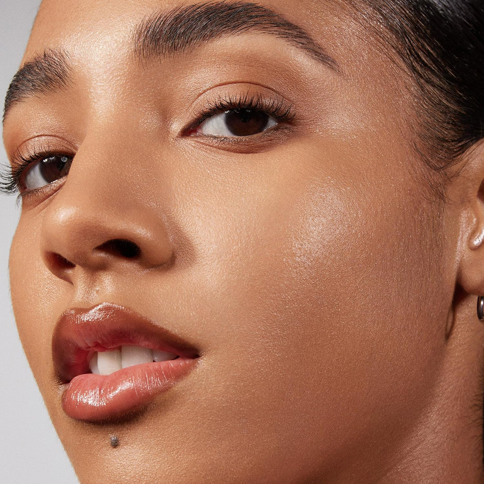 Morphe Lightform Dewy Foundation - Extended Hydration Foundation Makeup With A Lasting, Natural Radiant Finish - Long-Wearing Formula With Buildable, Medium Coverage - Light 07W (1.01 Fl Oz)