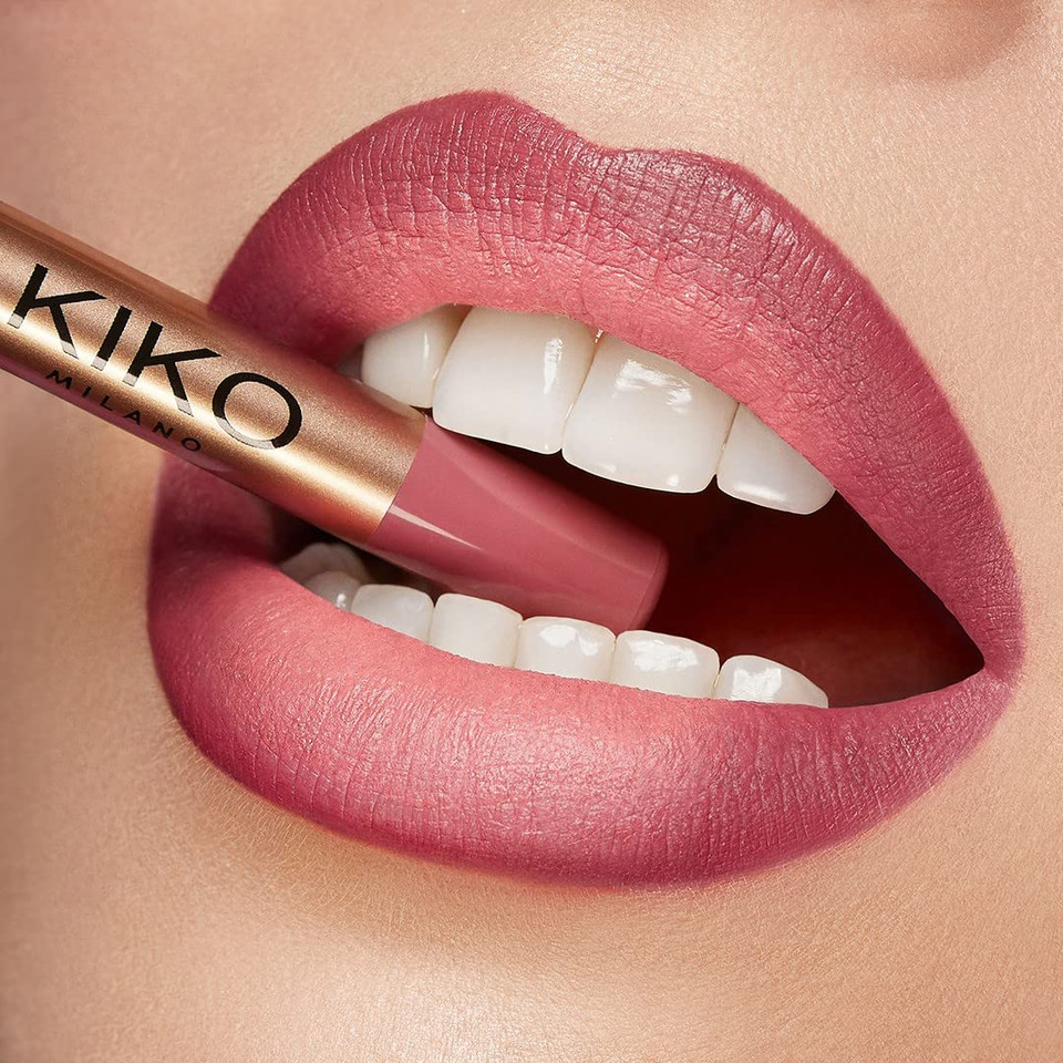 Kiko Milano Creamy Colour Comfort Lip Liner 24 | Long-Lasting Lip Pencil