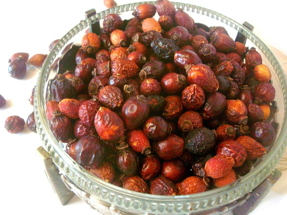 Whole Rosehips | Wild Harvest From Eastern Europe