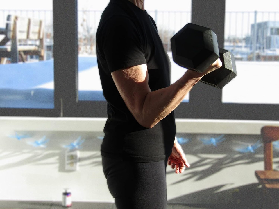 Extreme Mass Weight Gainer Muscle Builder, 10 Lb (4.54 Kg) With Less Sugar For Intense Workout Training Made Of High Calorie Fortified Whey Protein (Vanilla)