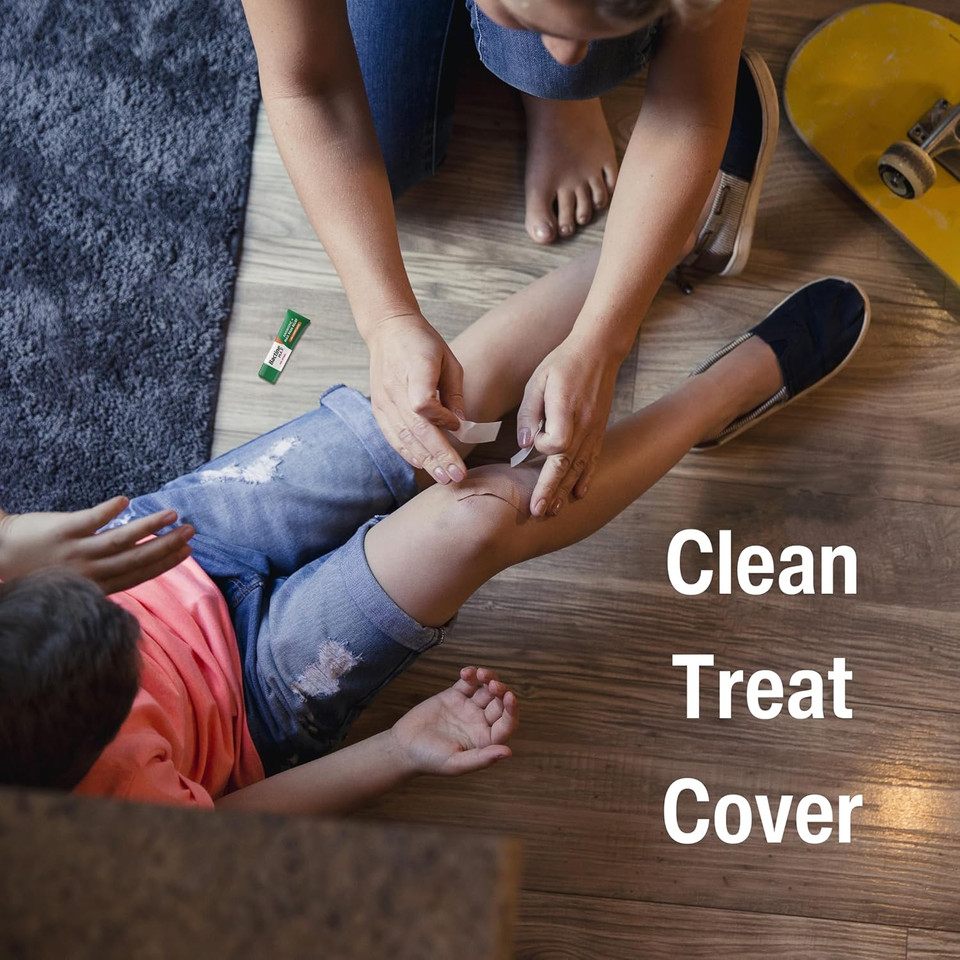 Bactine Max Antibiotic + Pain Relieving Ointment - Antibiotic Ointment With Lidocaine - Pain + Itch Relief For Minor Cuts & Scrapes & Burns - Lidocaine Numbing Cream - 0.5Oz