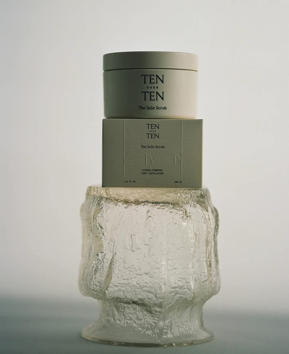 Tenoverten - The Sole Scrub Exfoliating Foot Treatment | Clean, Natural, Non-Toxic Hand, Foot + Nail Care (6.8 Oz | 200 Ml)