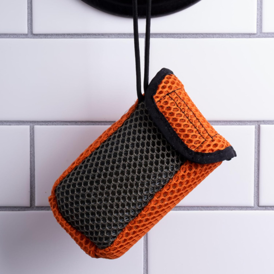 Duke Cannon Tactical Scrubber - Big American Bourbon Soap, U.S. Military-Grade Soap Pouch With Coarse & Soft Mesh, Oak Barrel Scented, 10 Oz