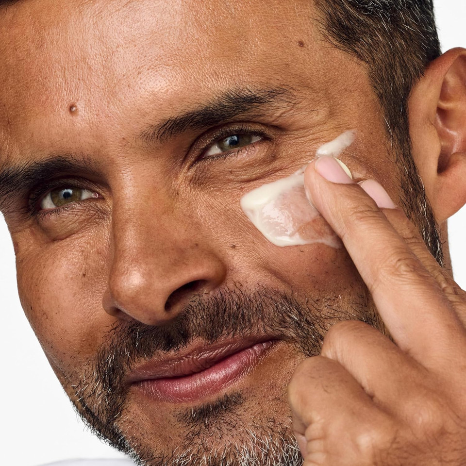 Clinique For Men Moisturizing + Hydrating Face Lotion With Hyaluronic Acid + Glycerin, 3.4 Fl Oz