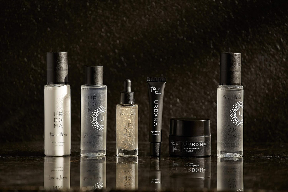 Face Hydrating Mist - Tea + Tonic, Colorless