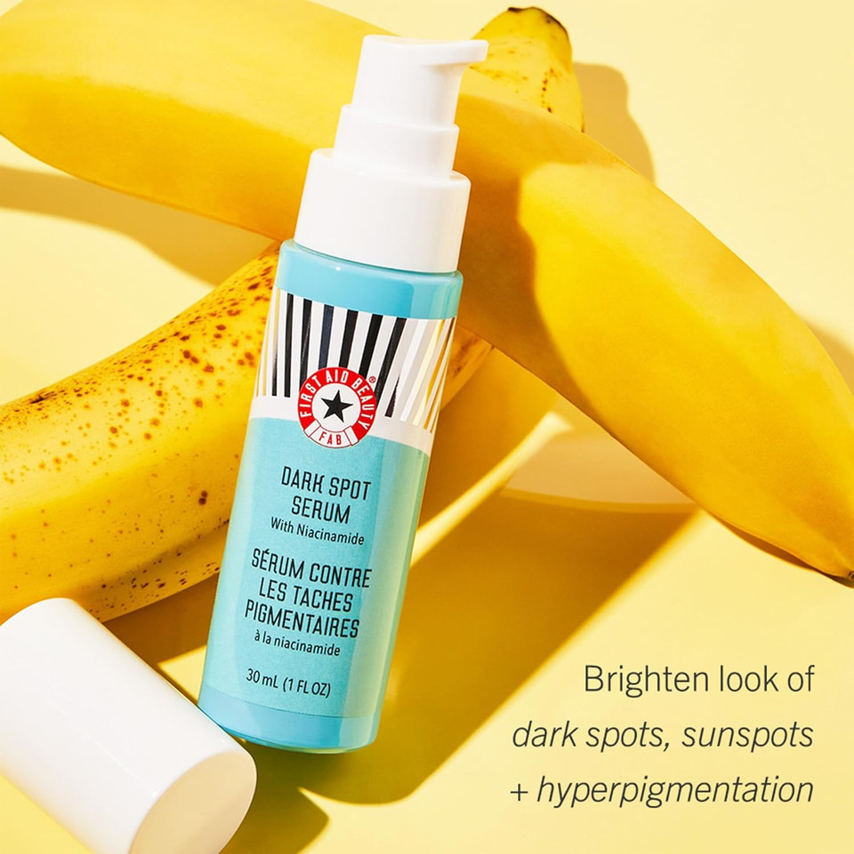 First Aid Beauty - Dark Spot Serum With Niacinamide, Helps Reduce Look Of Dark Spots, Sun Spots, Hyperpigmentation, Discoloration & Post-Acne Marks, Non-Comedogenic, Safe For Sensitive Skin, 1 Oz