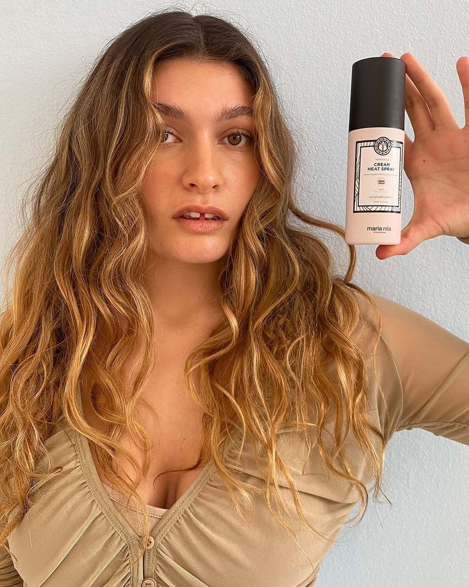 Maria Nila Heat Spray, 5.1 Fl Oz, Protects Hair When Using Heating Tools, 100% Vegan & Sulfate/Paraben Free