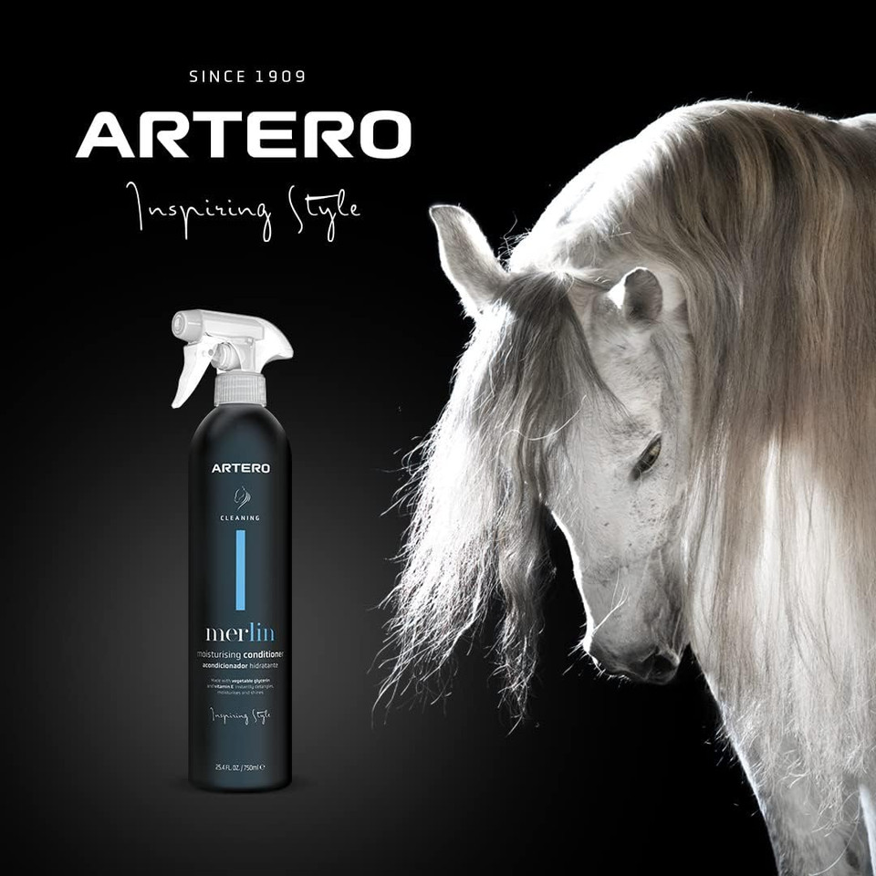 Artero Merlin 25.36 Oz. Detangling Spray For The Tail And Mane Of The Horse. With A 100% Natural Formula Provides A Softness And Shine To Your Horse'S Tail Instantly