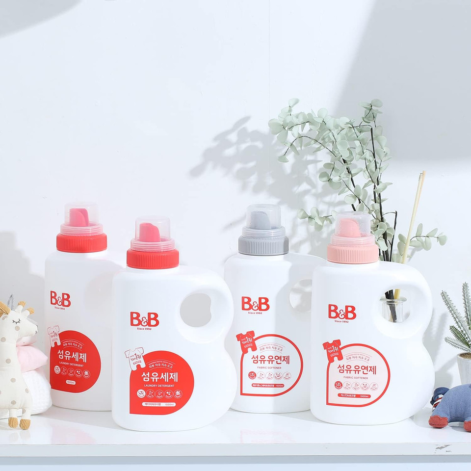 B&B Baby Laundry Detergent Bottle 50.7Oz - Liquid Laundry Detergent With Murumuru Fruit For Natural Cleaning Effect - Hypoallergenic Detergent For Sensitive Skin - Excellent Stain Removal